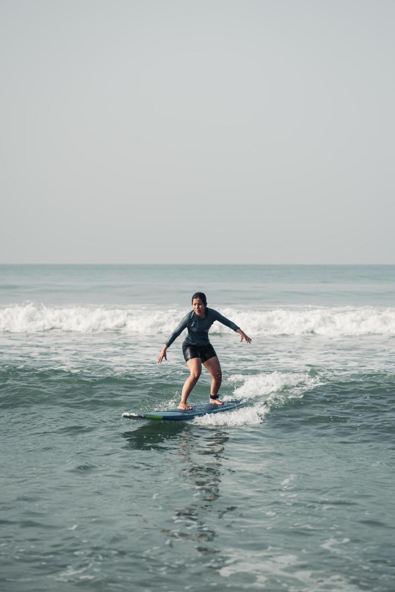 Paddlecult Surf Retreat Bed & Breakfast Варкала Екстериор снимка